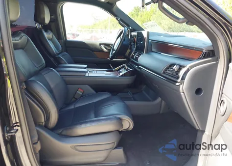 2022 Lincoln Navigator Standard z USA, uszkodzony, nr VIN 5LMJJ2NT8NEL14563